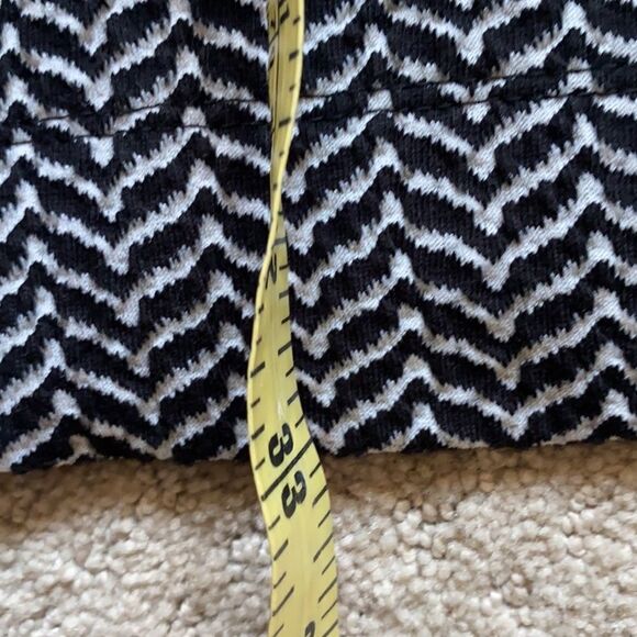 Loft dress. Size XS. Excellent condition. Black and white color - Picture 6 of 9